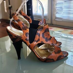Georgina Goodman Leather Animal Print Heels